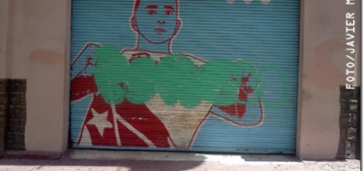 Mural de Radamés “Juni” Figueroa que muestra a Carlos Arroyo en esta foto se presenta vandalizado .