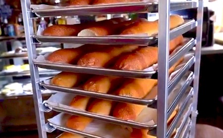 Abre Panaderia en Viejo San Juan