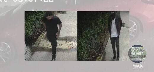 Roban auto cerca del restaurante El Hamburger